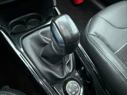 Peugeot 2008 1.6i 2015