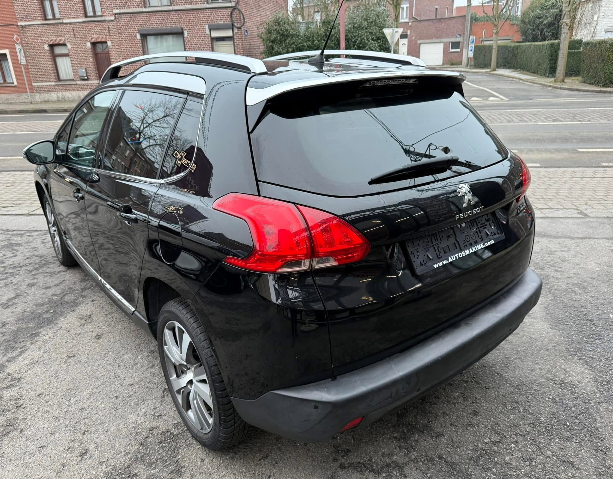 Peugeot 2008 1.6i 2015_0