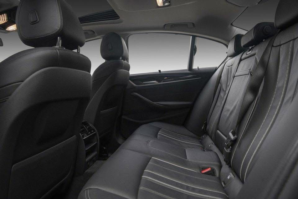 BMW Série 5 530e iPerformance eDrive edition  SportLine 2019_9