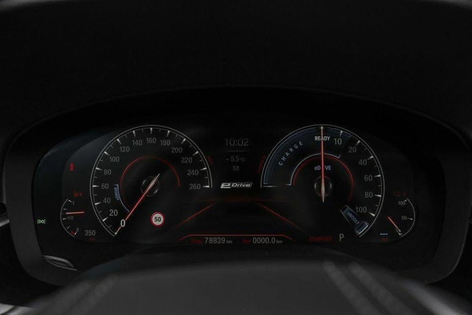 BMW Série 5 530e iPerformance eDrive edition  SportLine 2019_3