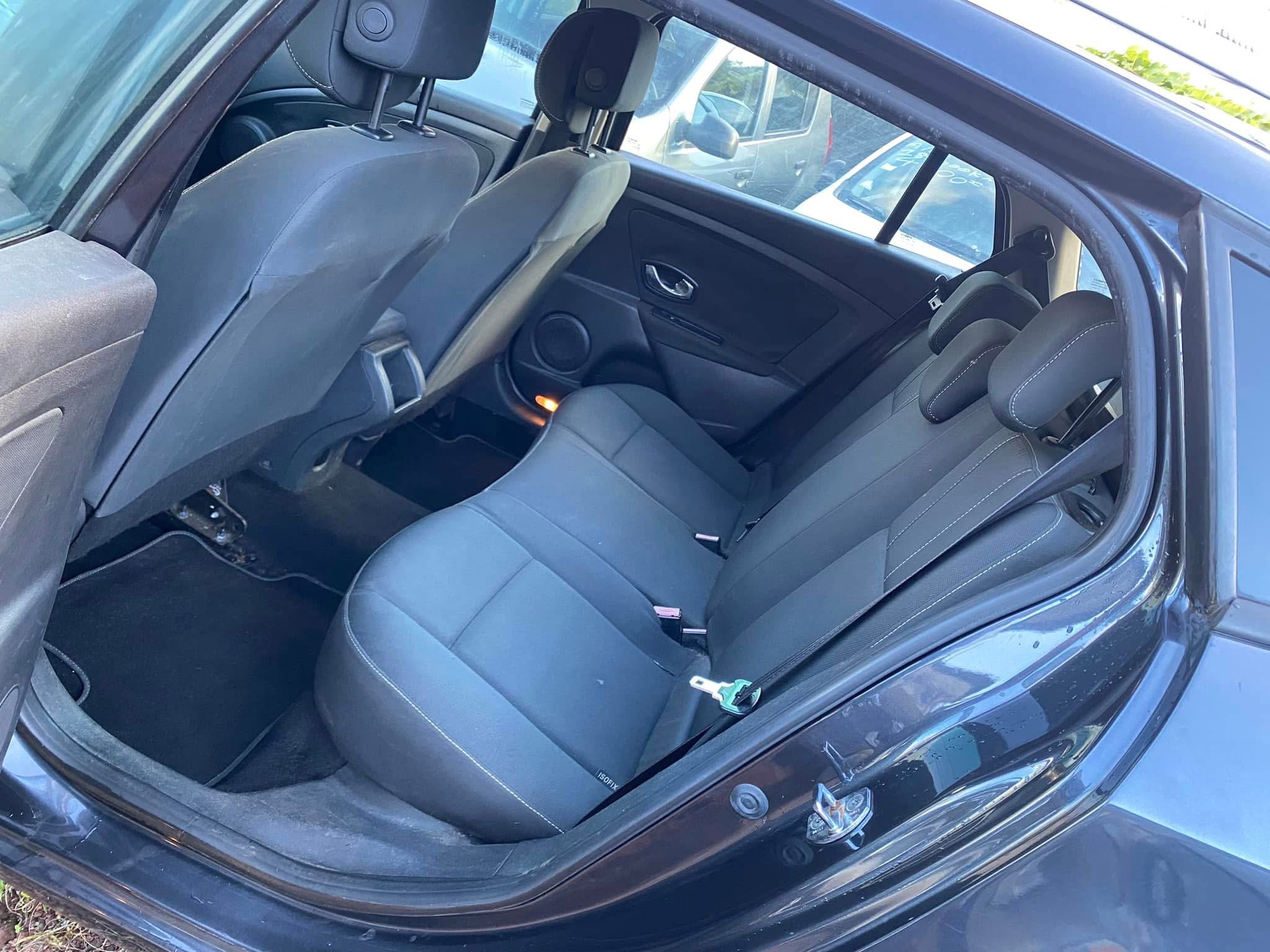 RENAULT MEGANE 3 BREAK_7