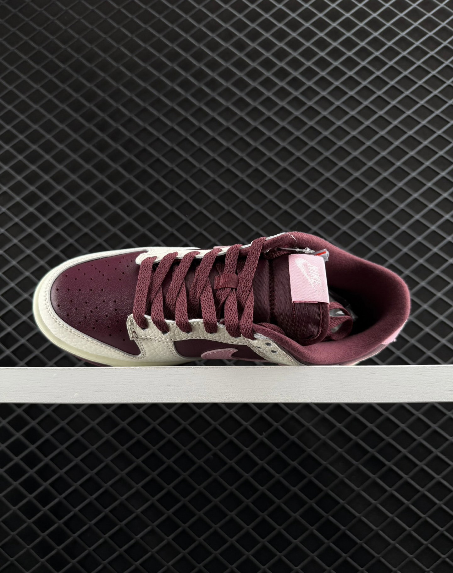 NIKE DUNK LOW RETRO Prm Valentine’s Day_1