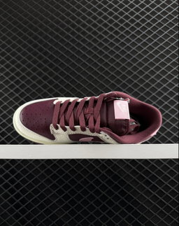 NIKE DUNK LOW RETRO Prm Valentine’s Day