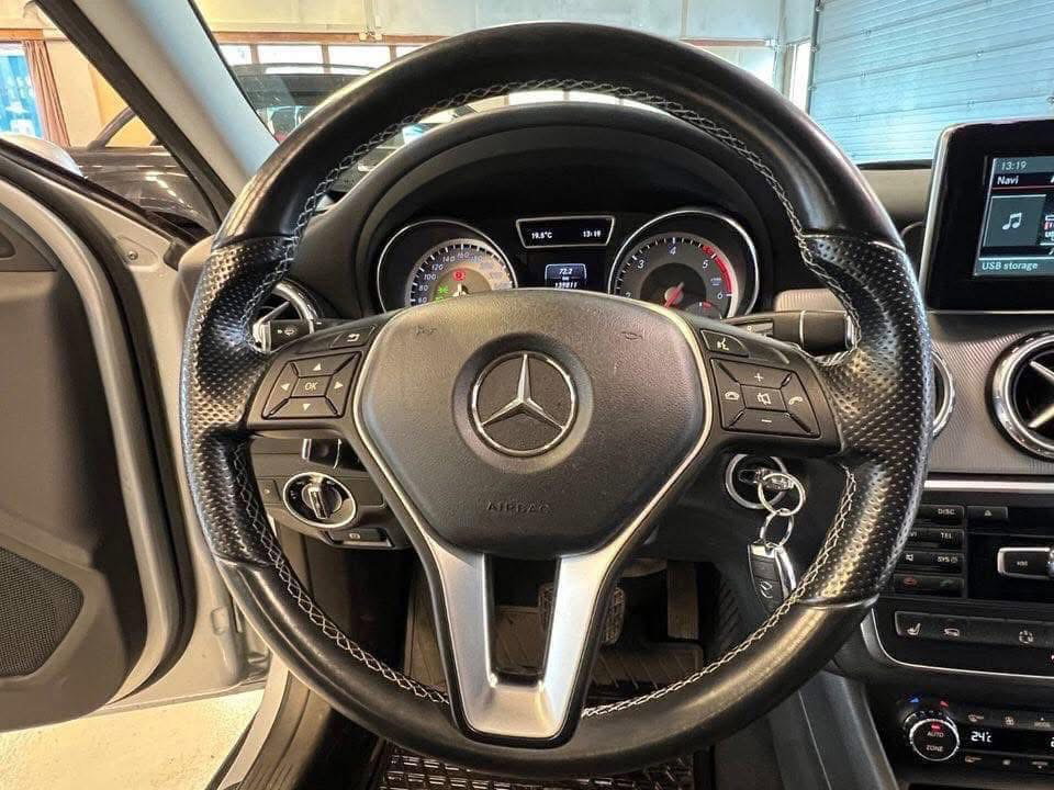 Mercedes-Benz GLA 2015_9