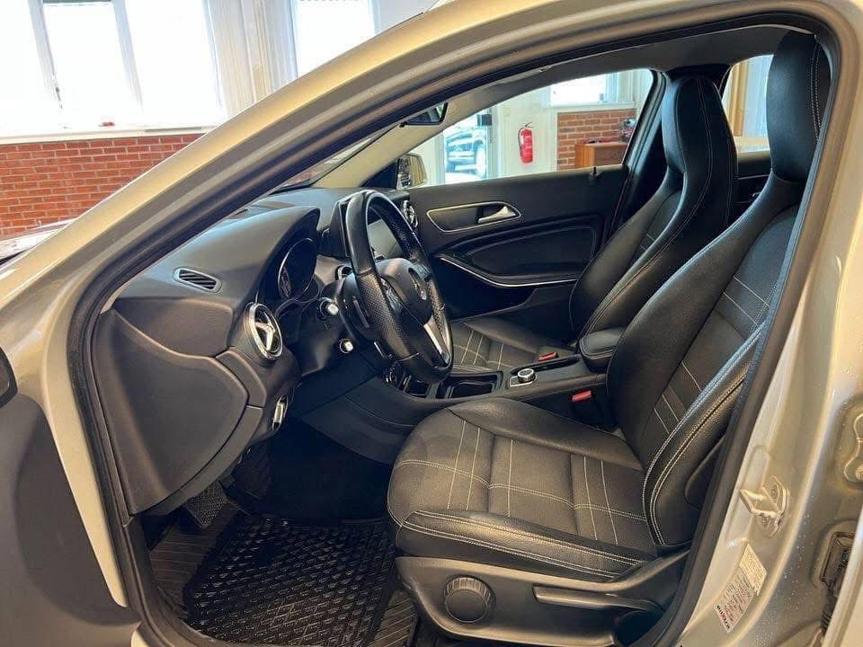 Mercedes-Benz GLA 2015_11
