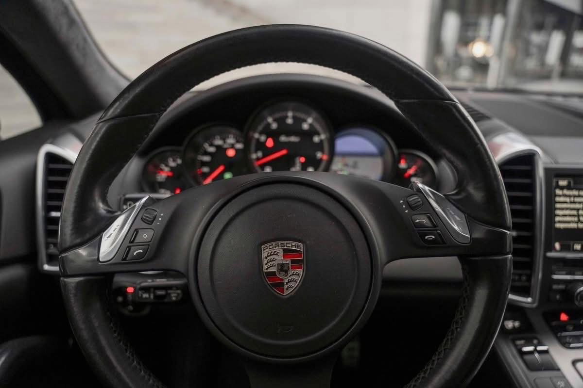 Porsche Cayenne TURBO 2010_9