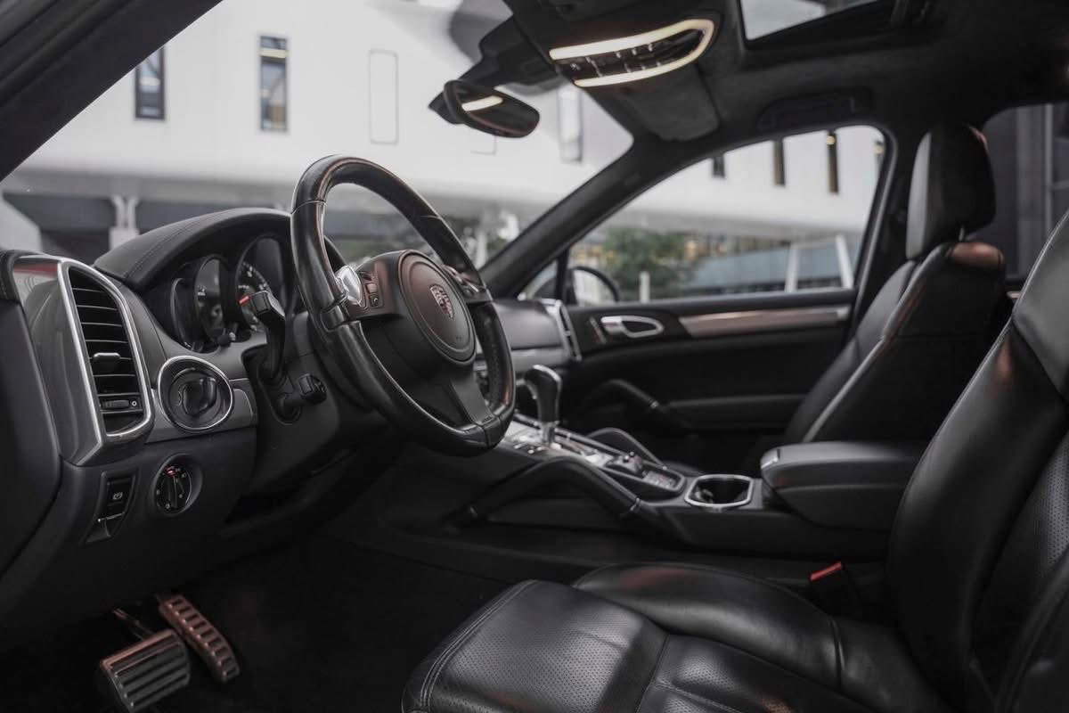 Porsche Cayenne TURBO 2010_7