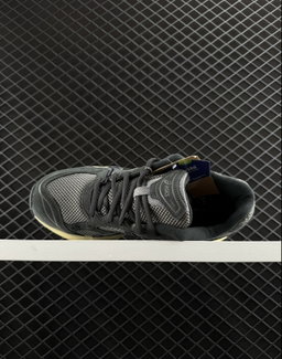 ASICS GELKAYANO