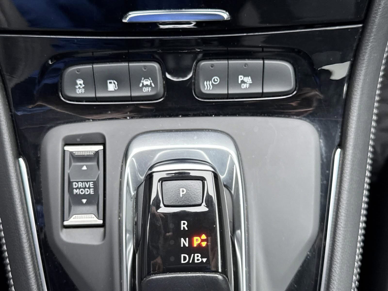 Opel Grandland X Hybrid4  Premium 4x4 2020_4