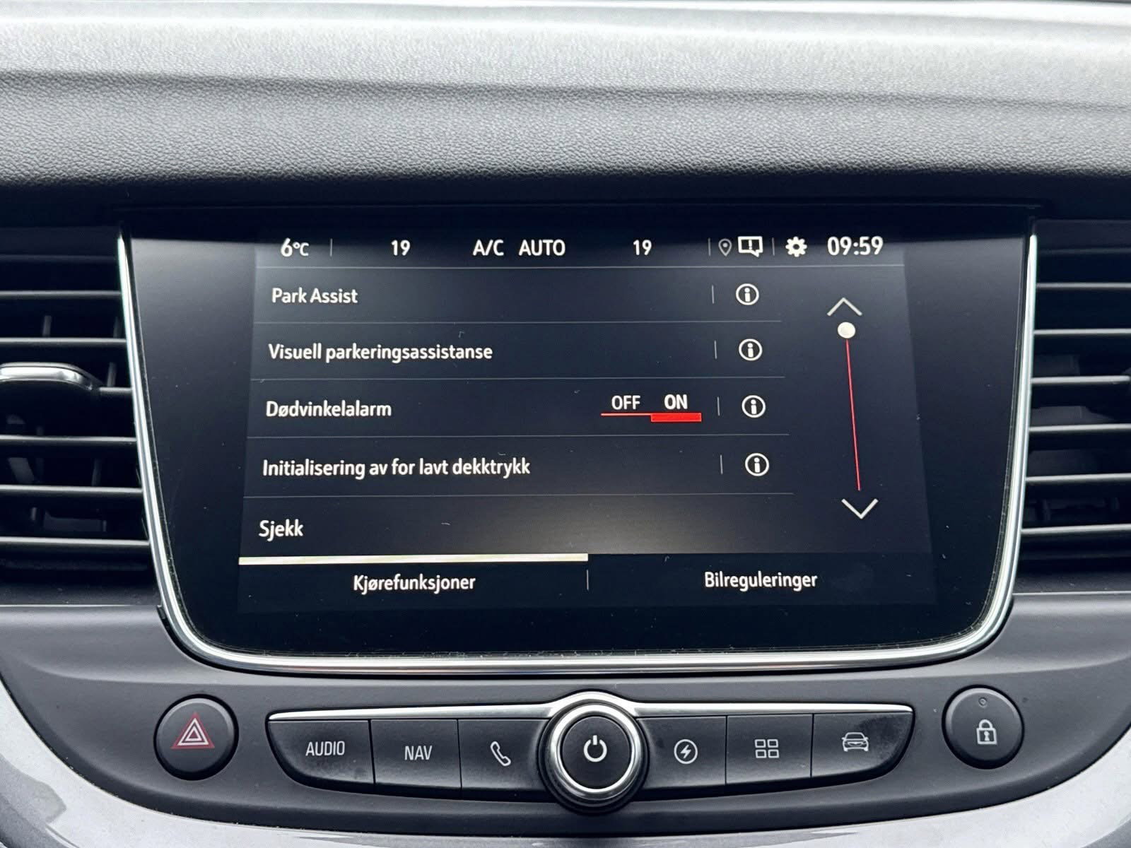 Opel Grandland X Hybrid4  Premium 4x4 2020_10