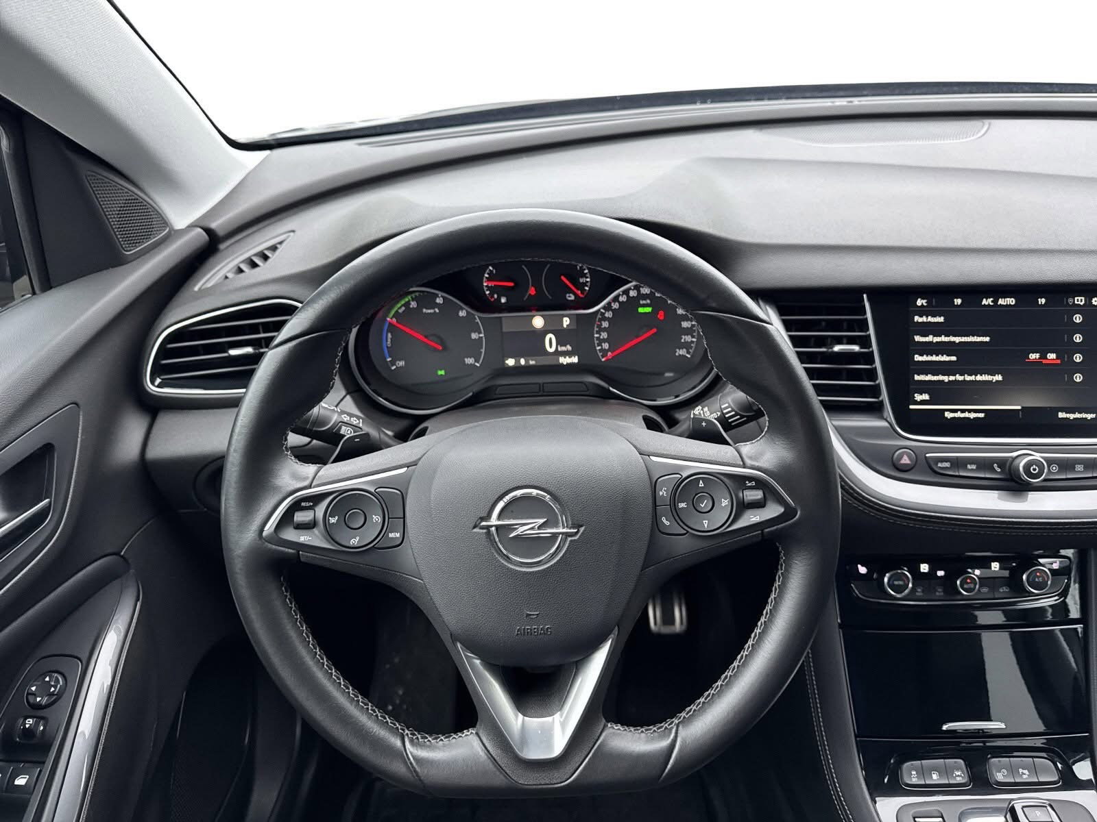 Opel Grandland X Hybrid4  Premium 4x4 2020_7