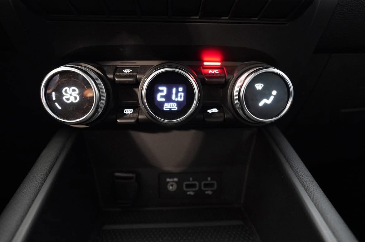 Renault Captur INTENSE 2021_14