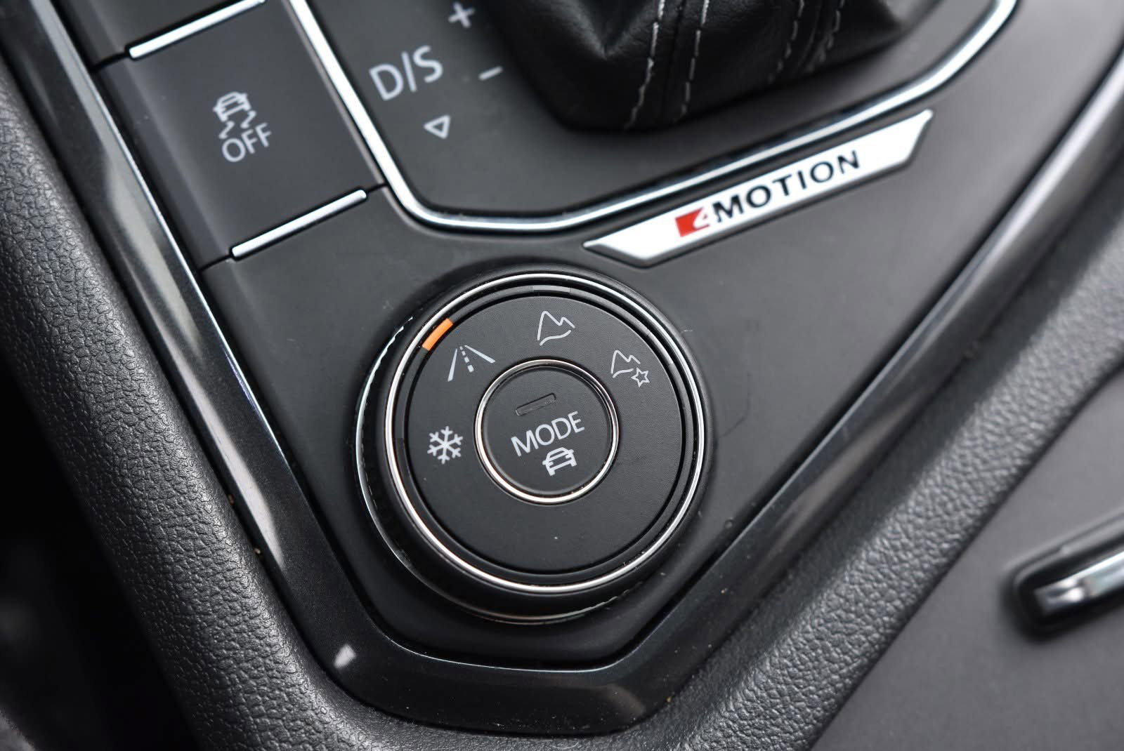 Volkswagen Tiguan Allspace  DSG R-Line_12