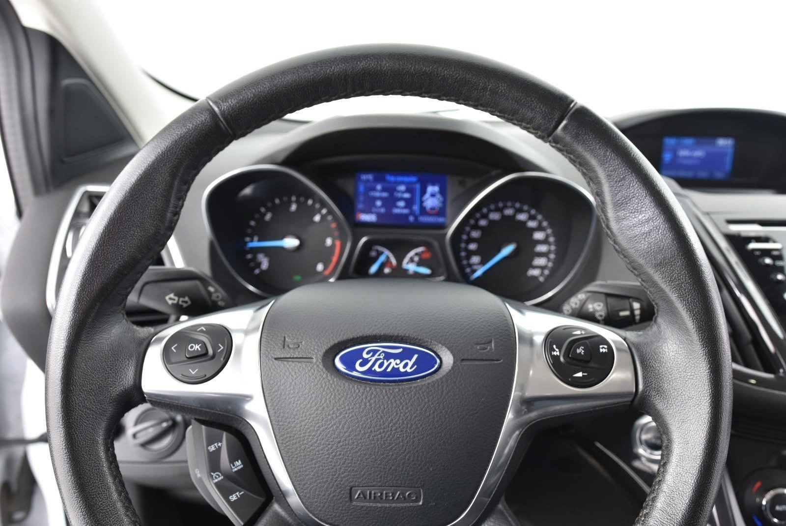 Ford Kuga TDCI AWD 2014_4