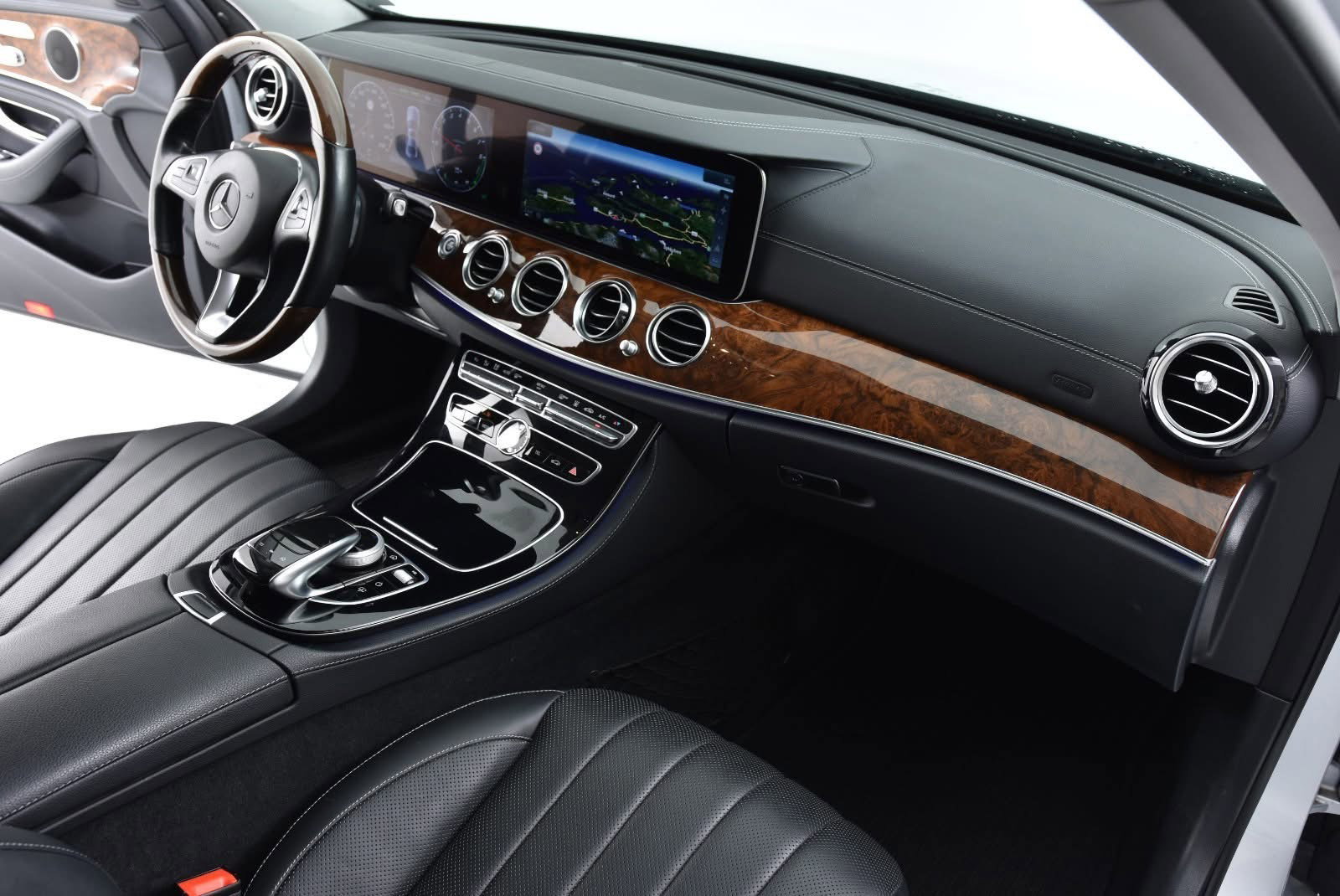 Mercedes-Benz E-Klasse 350e 2017_10