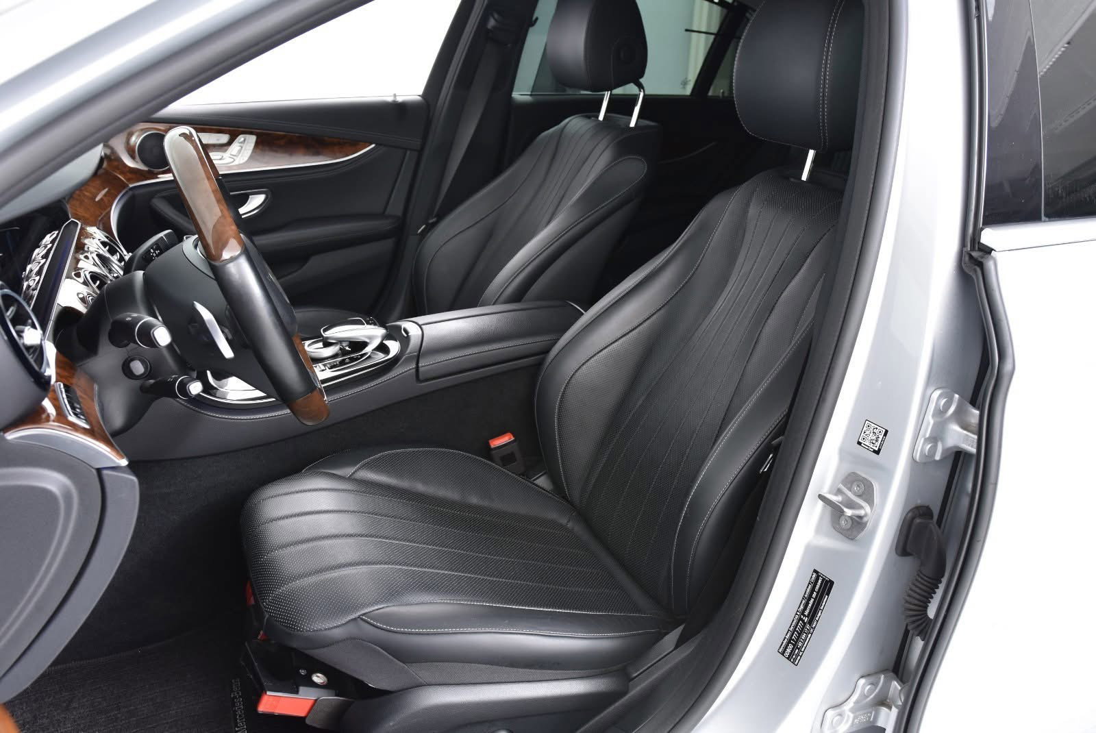 Mercedes-Benz E-Klasse 350e 2017_12