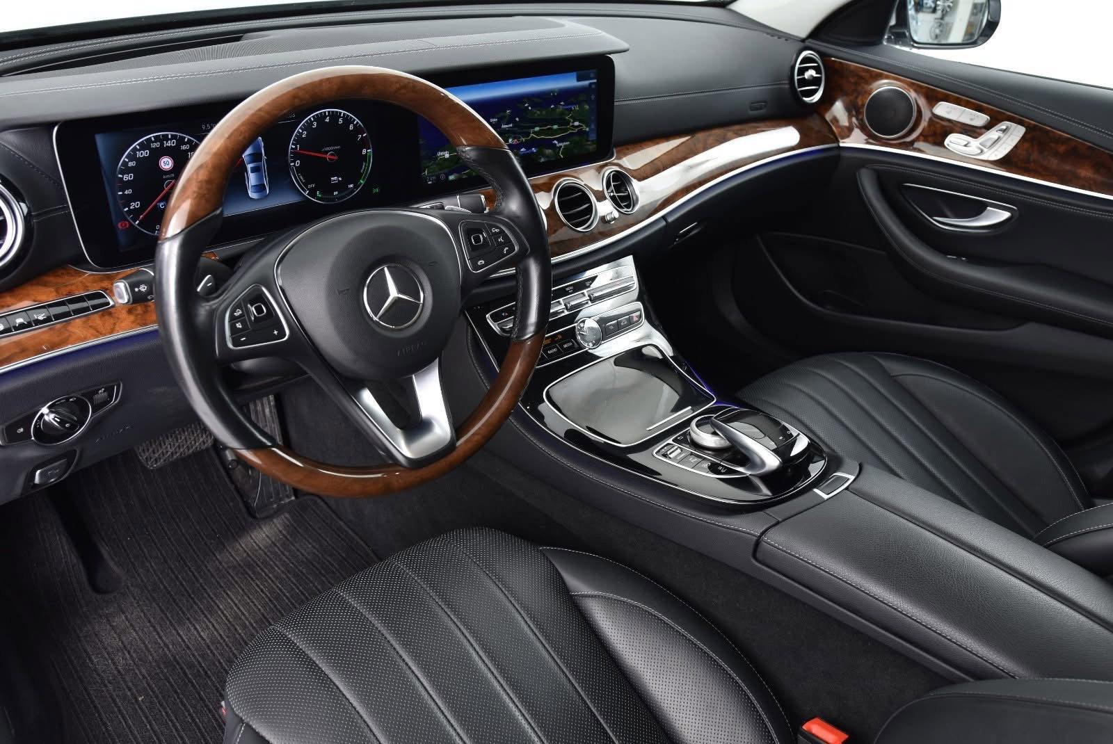 Mercedes-Benz E-Klasse 350e 2017_15