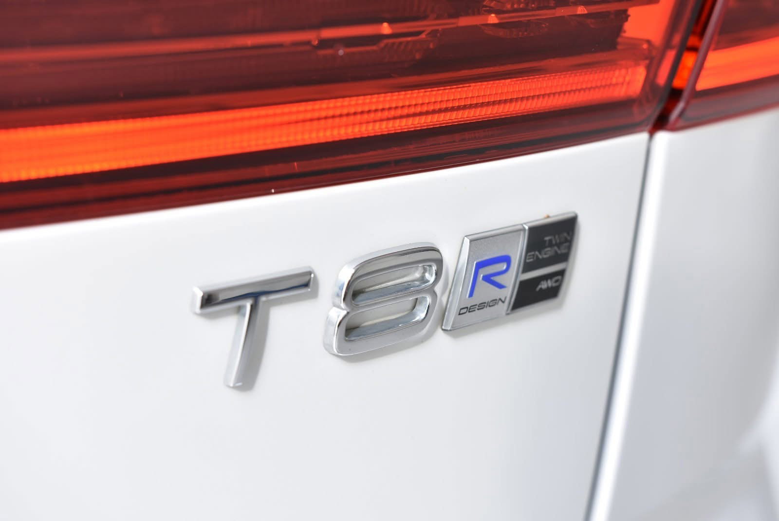 Volvo XC60 T8 R-Design 2019_19