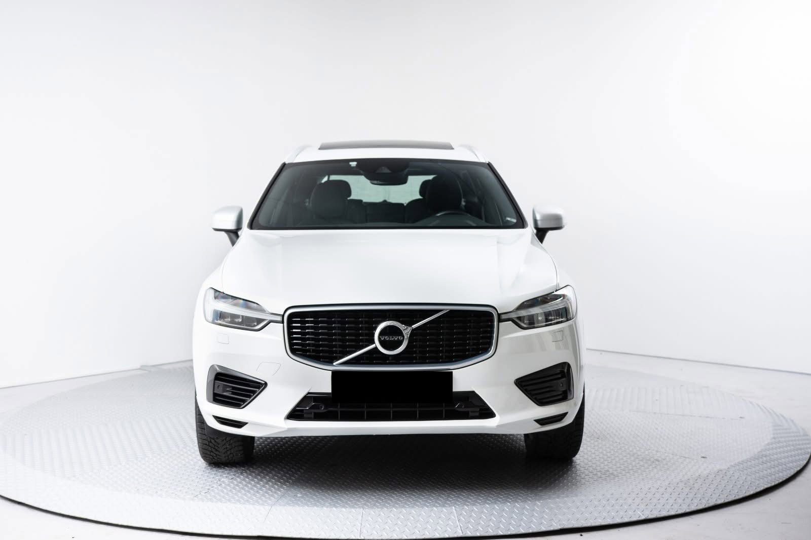 Volvo XC60 T8 R-Design 2019_0