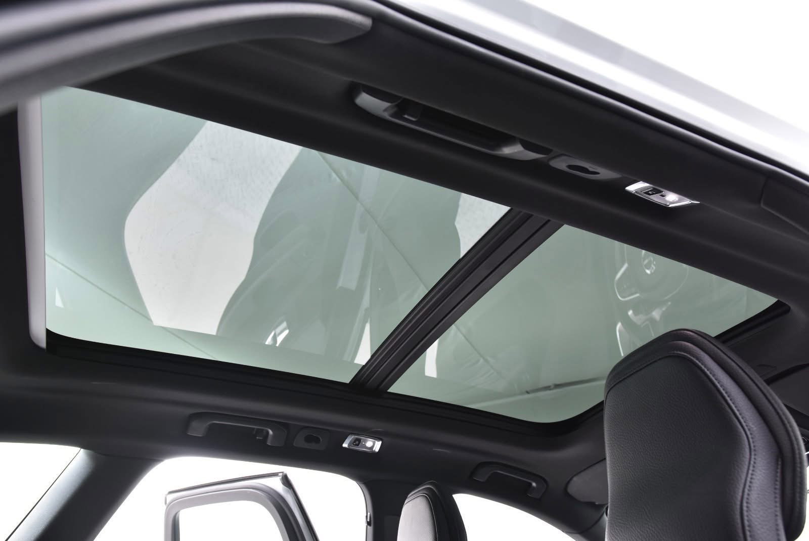 Volvo XC60 T8 R-Design 2019_14