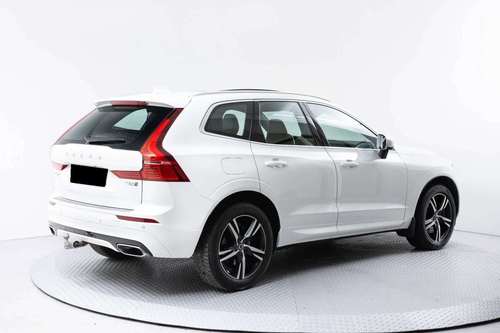Volvo XC60 T8 R-Design 2019_17