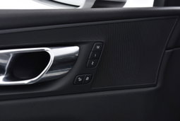 Volvo XC60 T8 R-Design 2019