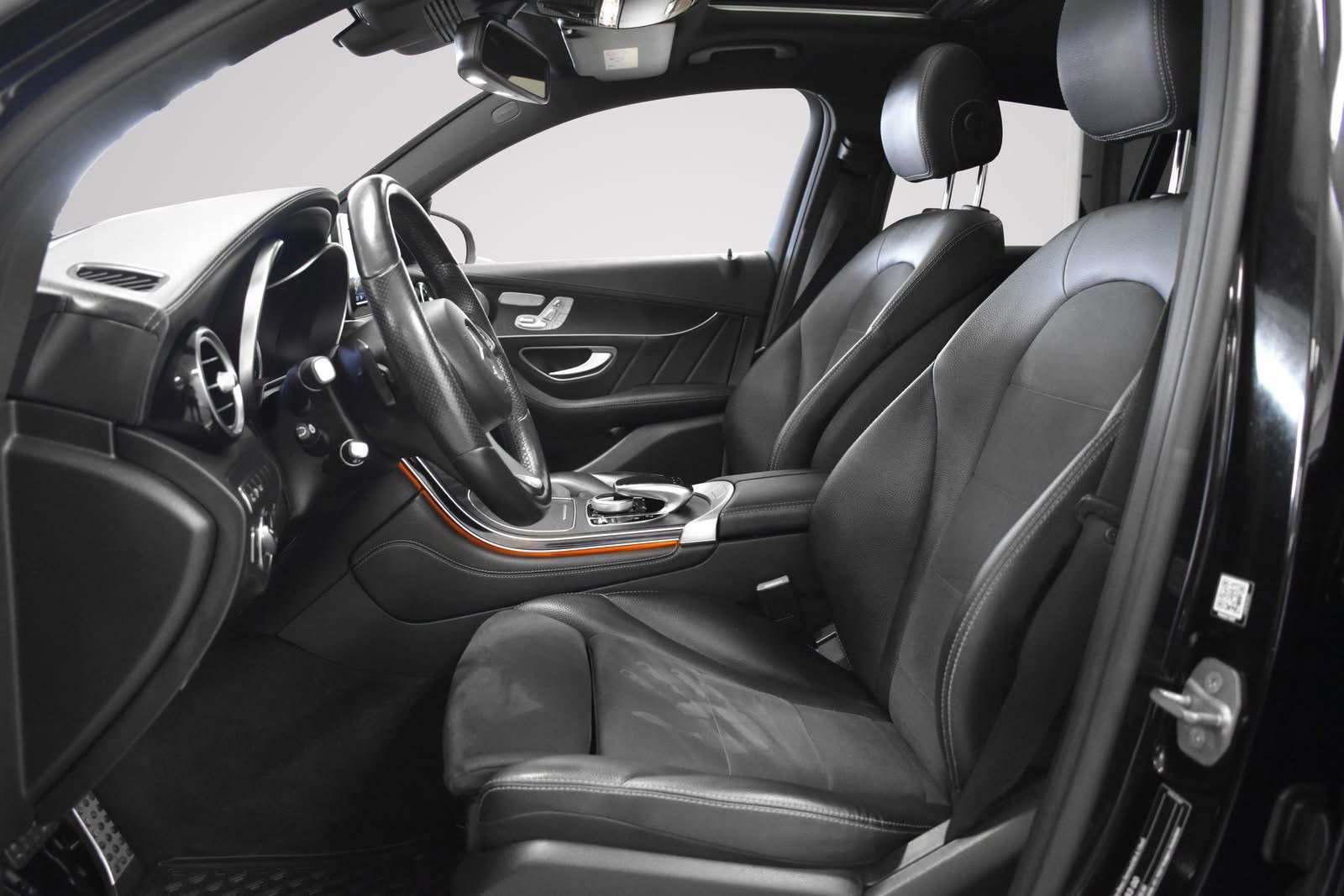 Mercedes-Benz GLC 350e AMG 2017_2