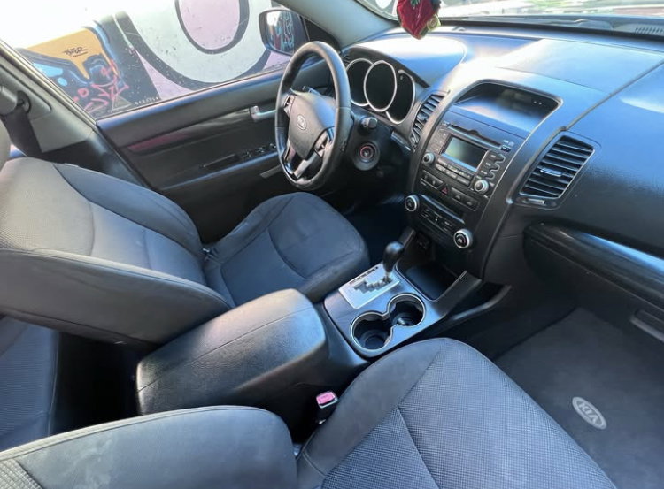 KIA SORENTO 4X4 AWD 2010_5