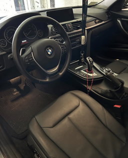 BMW 328i Luxe 245cv AT