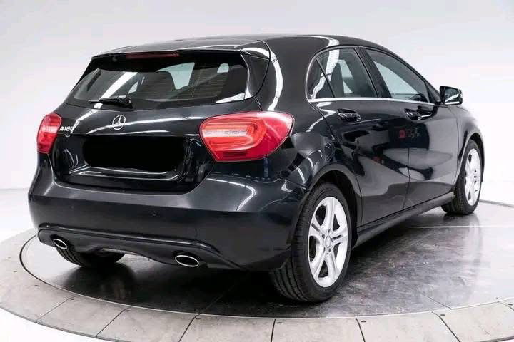 Mercedes-Benz Classe A A180 AMG 2014_4