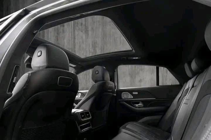 Mercedes-Benz GLE AMG 53 4MATIC Coupé 2021_13