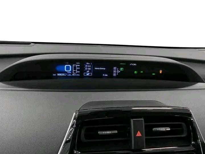 Toyota Prius Plug-in Hybrid 1,8 VVT-i Hybrid Executive_8
