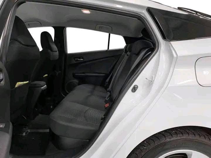 Toyota Prius Plug-in Hybrid 1,8 VVT-i Hybrid Executive_10