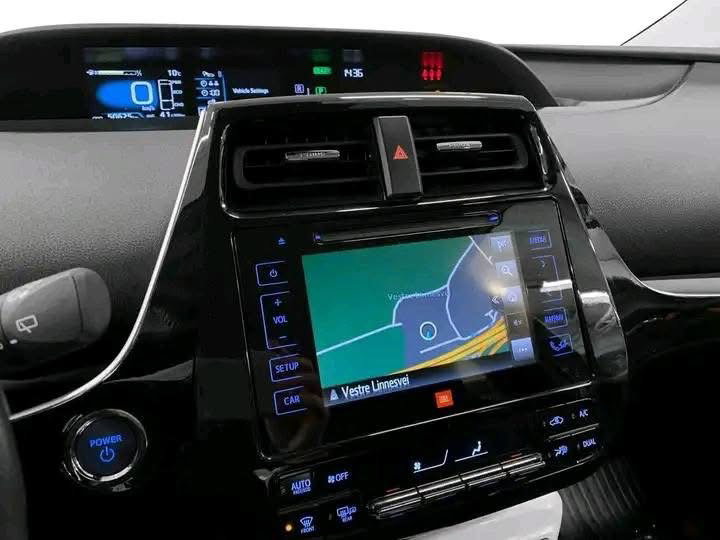 Toyota Prius Plug-in Hybrid 1,8 VVT-i Hybrid Executive_9