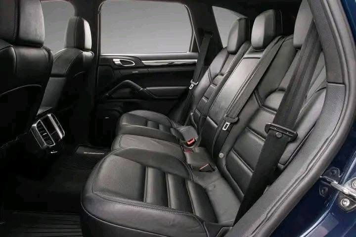 Porsche Cayenne 3.0d V6 Panorama_12