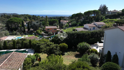 Villa - La Roquette sur Siagne