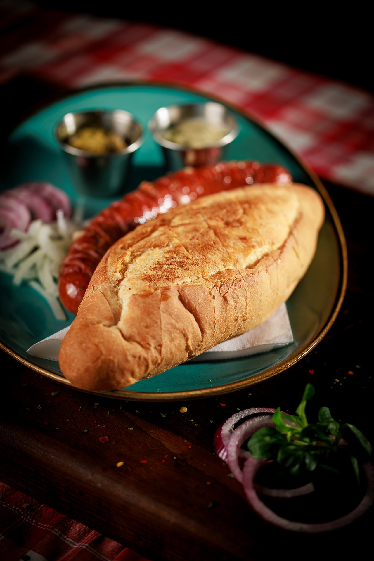 Currywurst/Käsekrainer/Bratwurst mit Brot_2