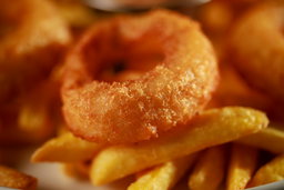 Onion Rings mit Beilage 
