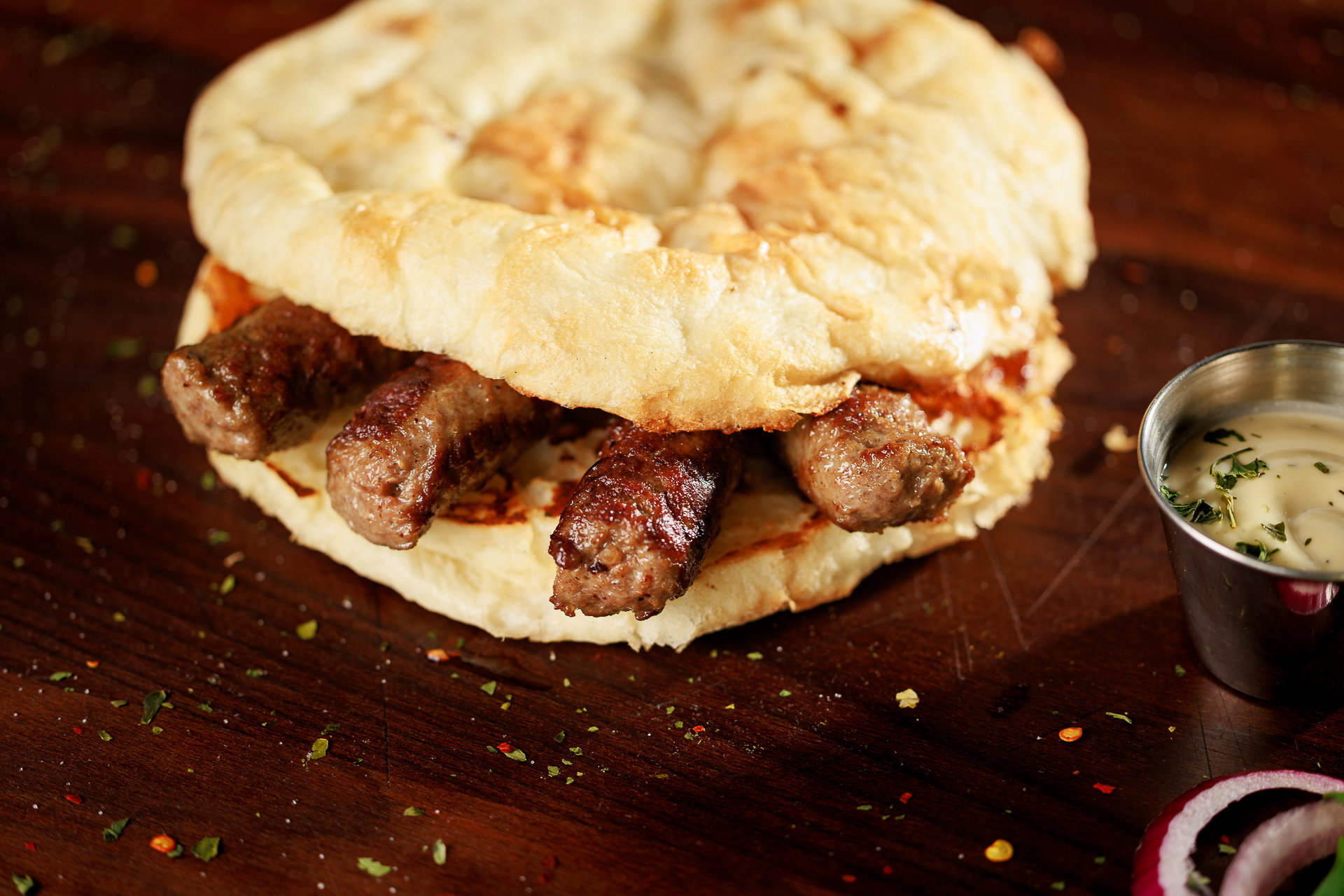 Cevapcici vom Rind mit Brot_1