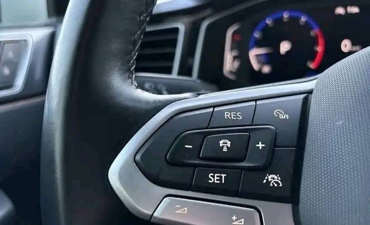 Volkswagen Polo 2022_11