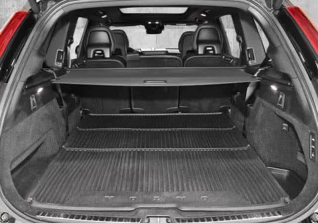 Volvo XC90 T8 AWD 2.0_11