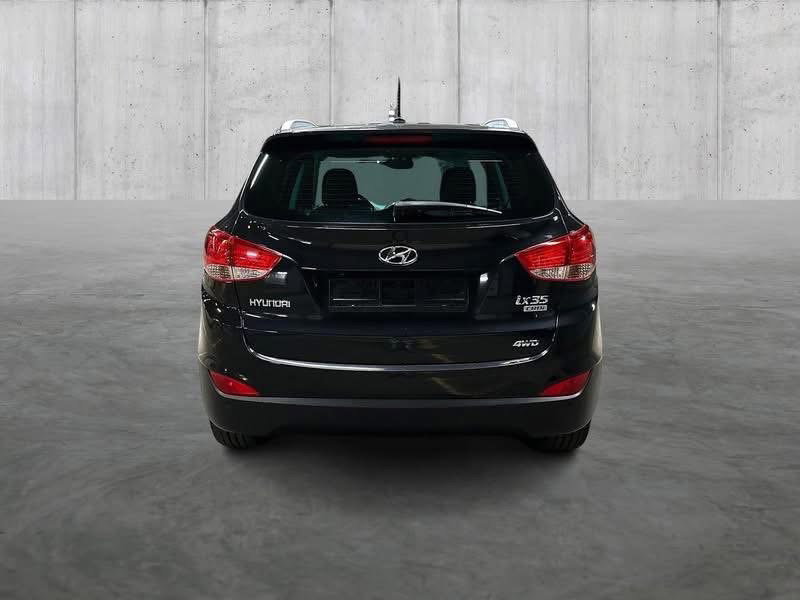 Hyundai ix35 2.0 CRDI 4WD_3