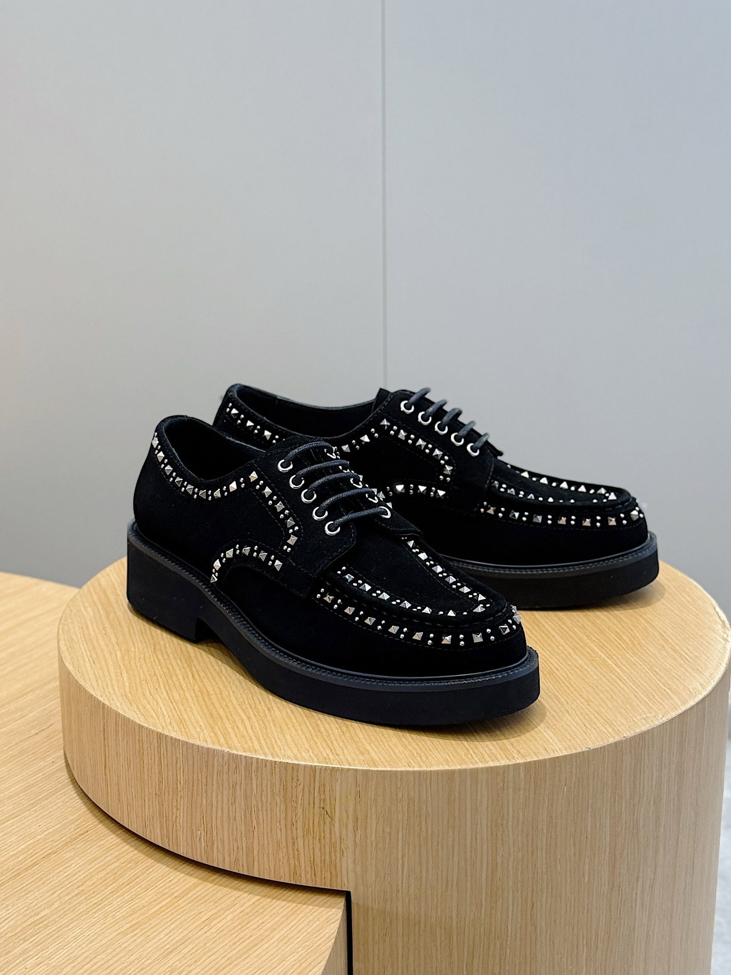 VALENTINO GARAVANI GENTLEGLAM DERBY SHOE _5