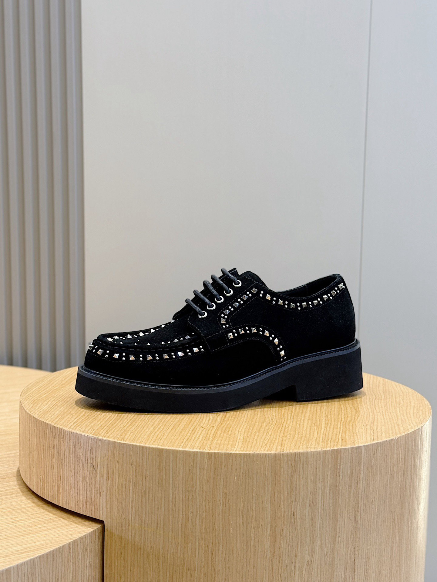 VALENTINO GARAVANI GENTLEGLAM DERBY SHOE _8