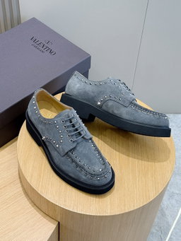 VALENTINO GARAVANI GENTLEGLAM DERBY SHOE 
