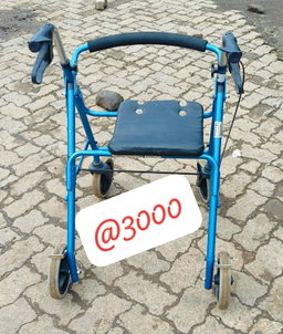Rolling wheels help walk