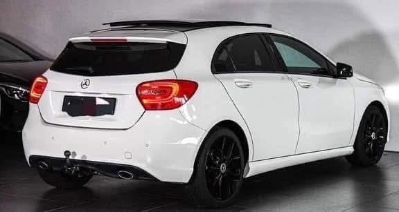 MERCEDES-BENZ CLASSE A 200 2012