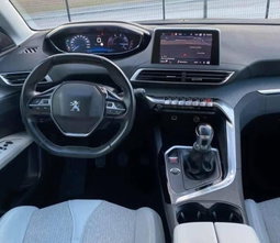 Peugeot 3008 1.5 bluehdi 130CV 2018
