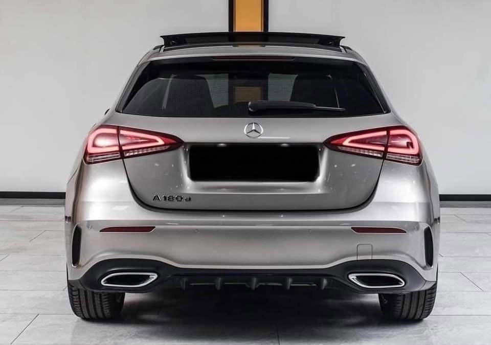 MERCEDES-BENZ A180 d  Pack AMG 2020_0
