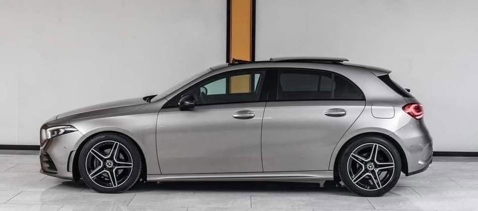 MERCEDES-BENZ A180 d  Pack AMG 2020_4